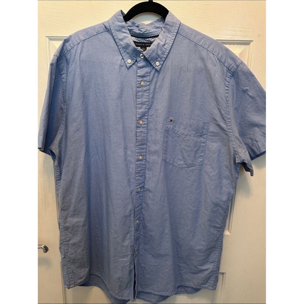 Tommy Hilfiger Light Blue Short-Sleeve Button-Down Shirt with Chest Pocket XL